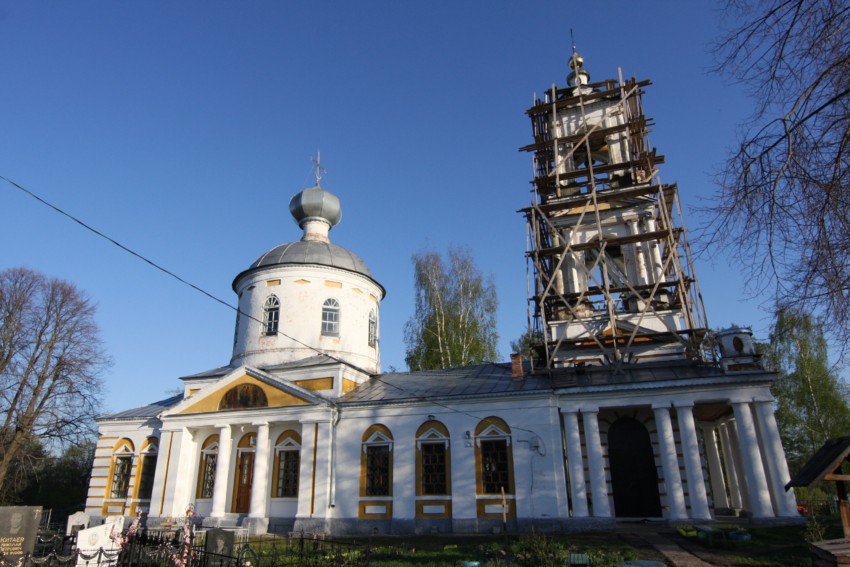 Церковь Троицы Живоначальной, Введенье (Ярославский район, Ярославская область). документальные фотографии