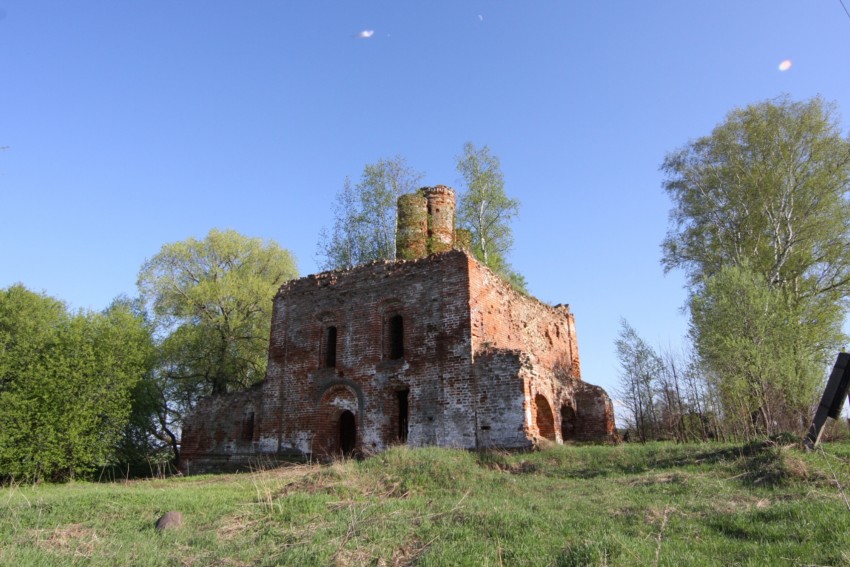 Церковь Казанской иконы Божией Матери, Прохоровское (Ярославский район, Ярославская область). фасады