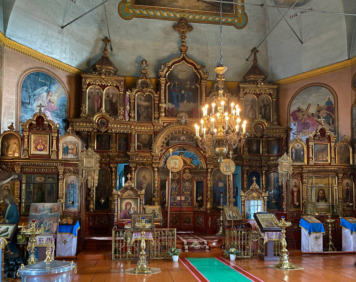 Церковь Сретения Господня, Кучка (Оршанский район, Республика Марий Эл). интерьер и убранство, Средняя часть иконостаса