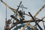 Церковь Рождества Христова, поднятие и установка креста<br>, Новоклязьменское, Южский район, Ивановская область