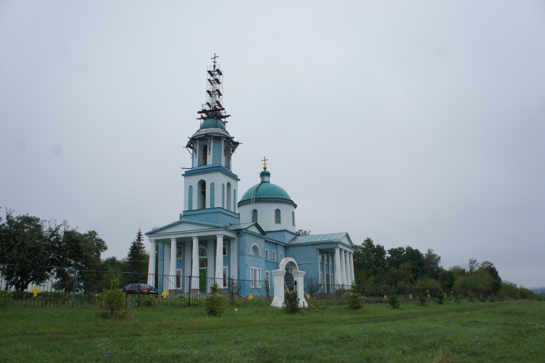 Липовчик. Церковь Владимирской иконы Божией Матери. общий вид в ландшафте