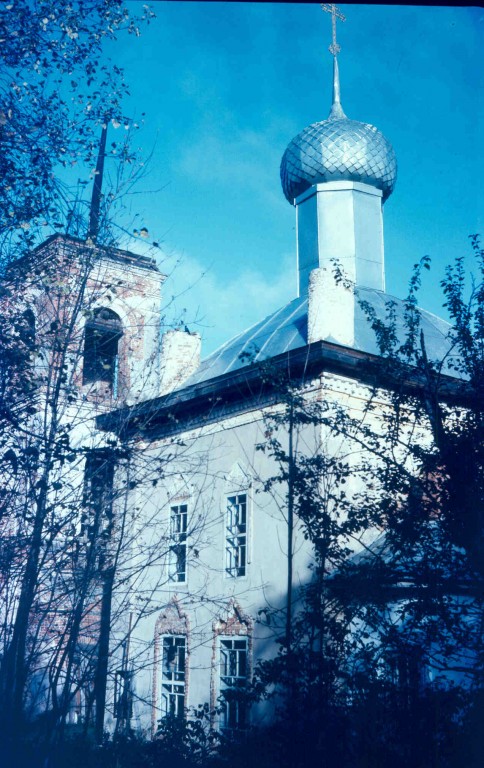 Церковь Троицы Живоначальной, Верещагино (Неверюево) (Тутаевский район, Ярославская область). архитектурные детали