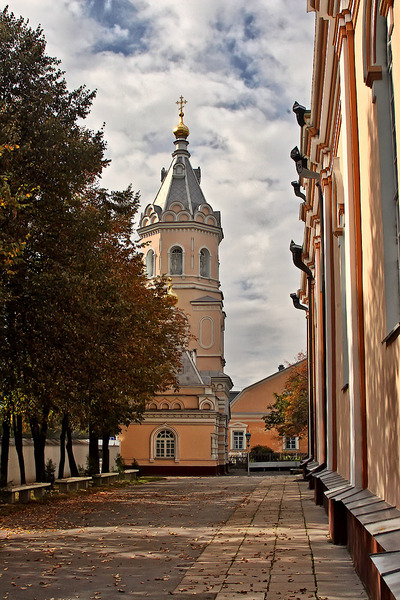 Троицкий Корецкий женский монастырь, Корец (Корецкий район, Украина, Ровненская область). общий вид в ландшафте