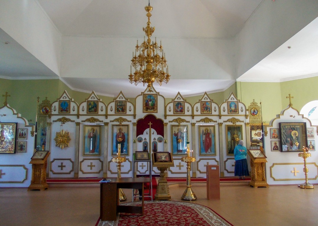 Церковь Тихона Калужского, Алексеевка (Надеждинский район, Приморский край). интерьер и убранство