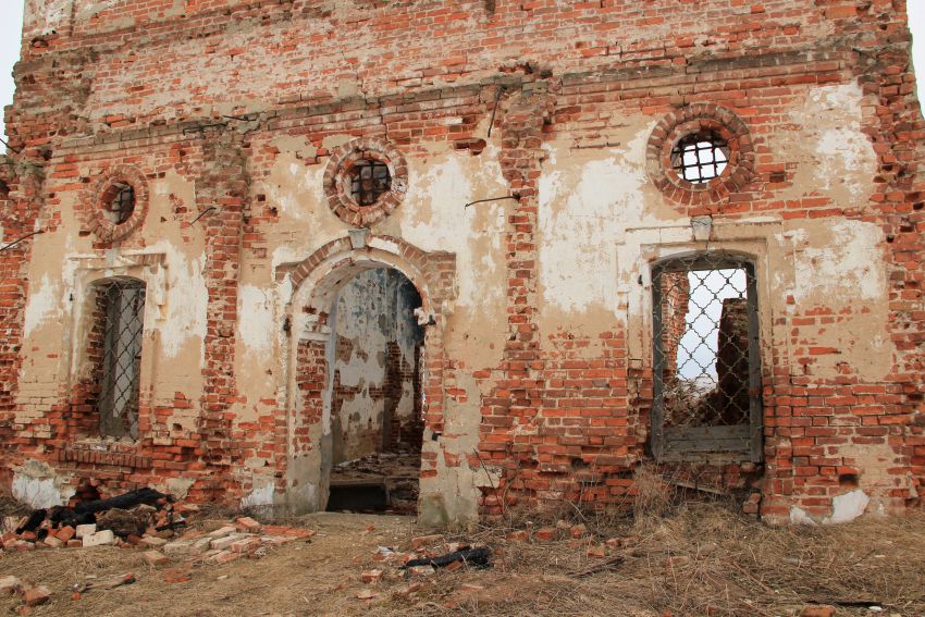 Церковь Покрова Пресвятой Богородицы, Ясная Поляна (Пошехонский район, Ярославская область). архитектурные детали