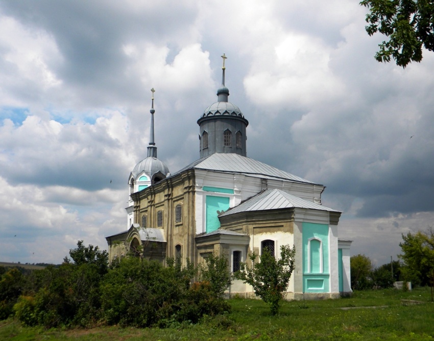 Церковь Параскевы Пятницы, Кривоносово (Россошанский район, Воронежская область). общий вид в ландшафте