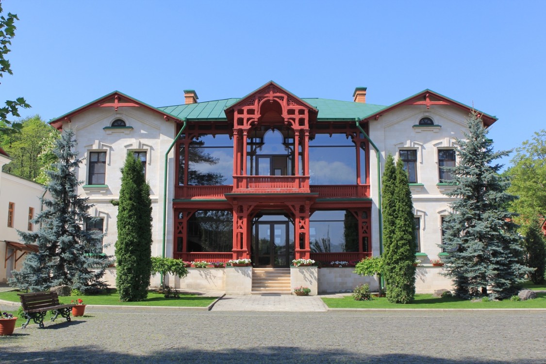 Рождества Пресвятой Богородицы Курковский мужской монастырь, Курки (Оргеевский район, Молдова). дополнительная информация