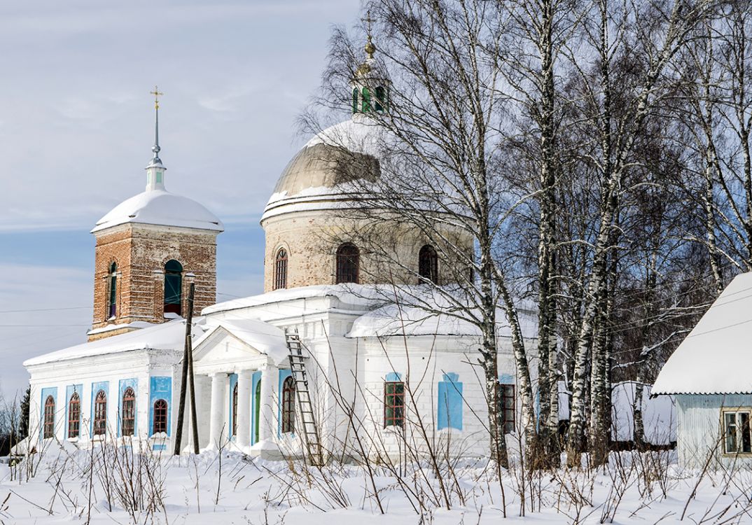 Церковь Спаса Нерукотворного Образа, Спасо-Заозерье (Зуевский район, Кировская область). фасады, Спасская церковь. 