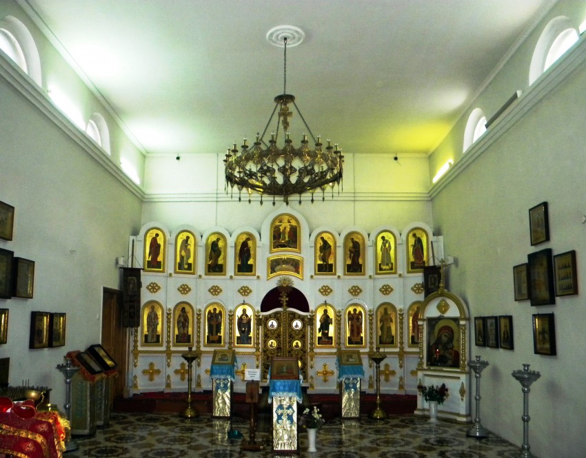 Церковь Корсунской иконы Божией Матери на городском кладбище, Белгород (Белгород, город, Белгородская область). интерьер и убранство