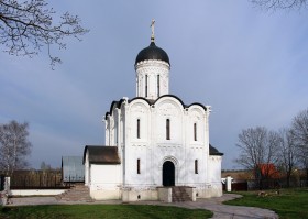 Товарково. Церковь Сергия Радонежского