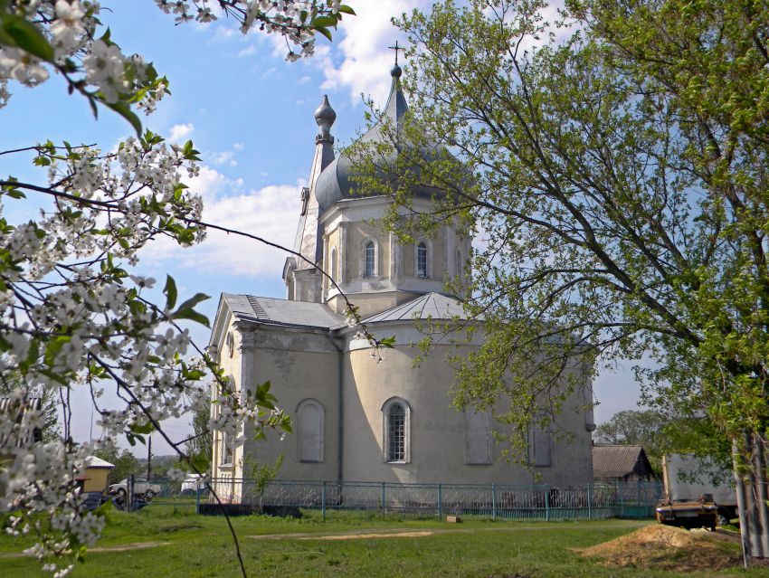 Церковь Димитрия Солунского, Мальцево 2-е (Большесолдатский район, Курская область). общий вид в ландшафте
