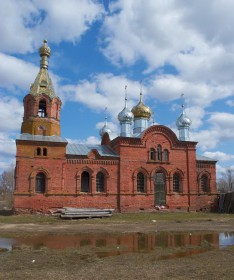 Нелей. Церковь Петра и Павла