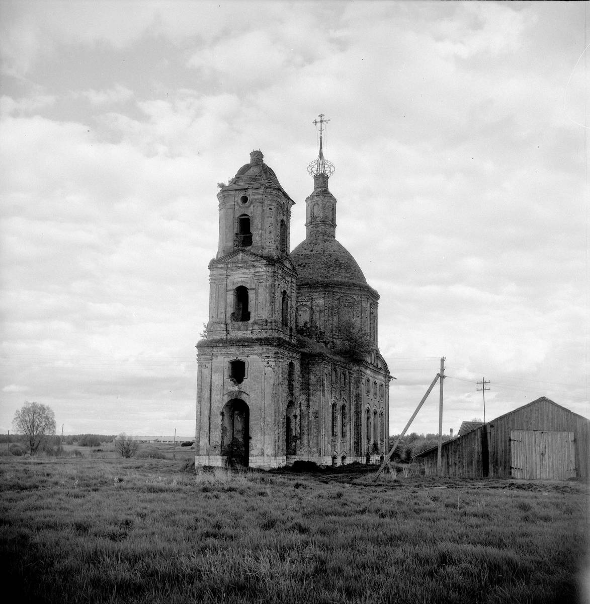фасады. Церковь Трёх Святителей, Ново-Никольское (Вяземский район, Смоленская область)