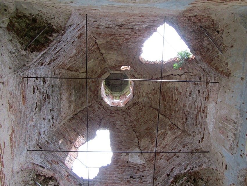 Церковь Николая Чудотворца, Фомищево, урочище (Вяземский район, Смоленская область). интерьер и убранство, свод