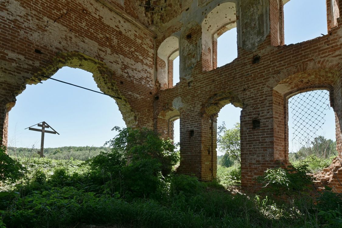 Церковь Николая Чудотворца, Фомищево, урочище (Вяземский район, Смоленская область). интерьер и убранство, Юго-восточная сторона основного объема