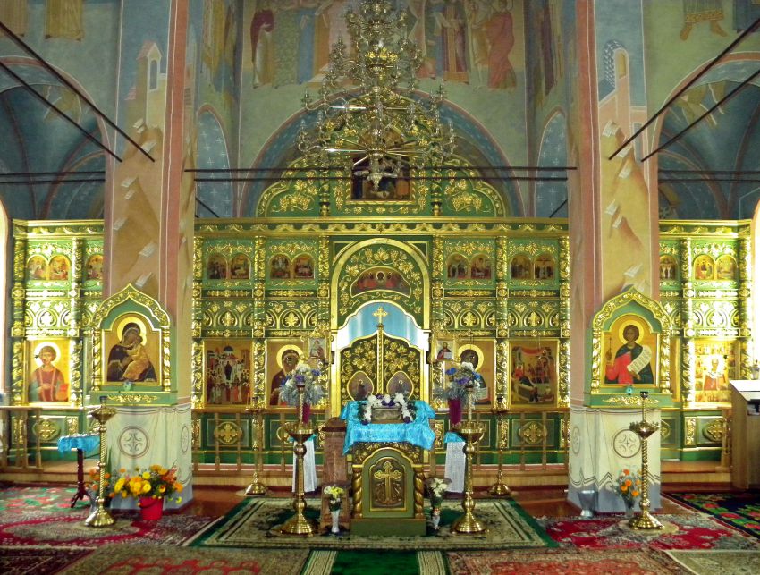 Церковь Рождества Пресвятой Богородицы (новая), Гуево (Суджанский район, Курская область). интерьер и убранство