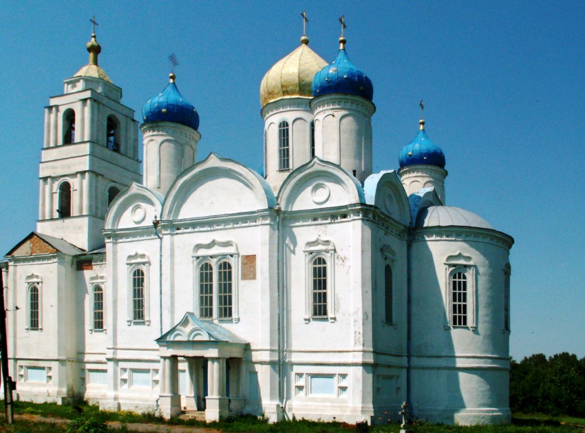 Церковь Рождества Христова, Уланок (Суджанский район, Курская область). фасады