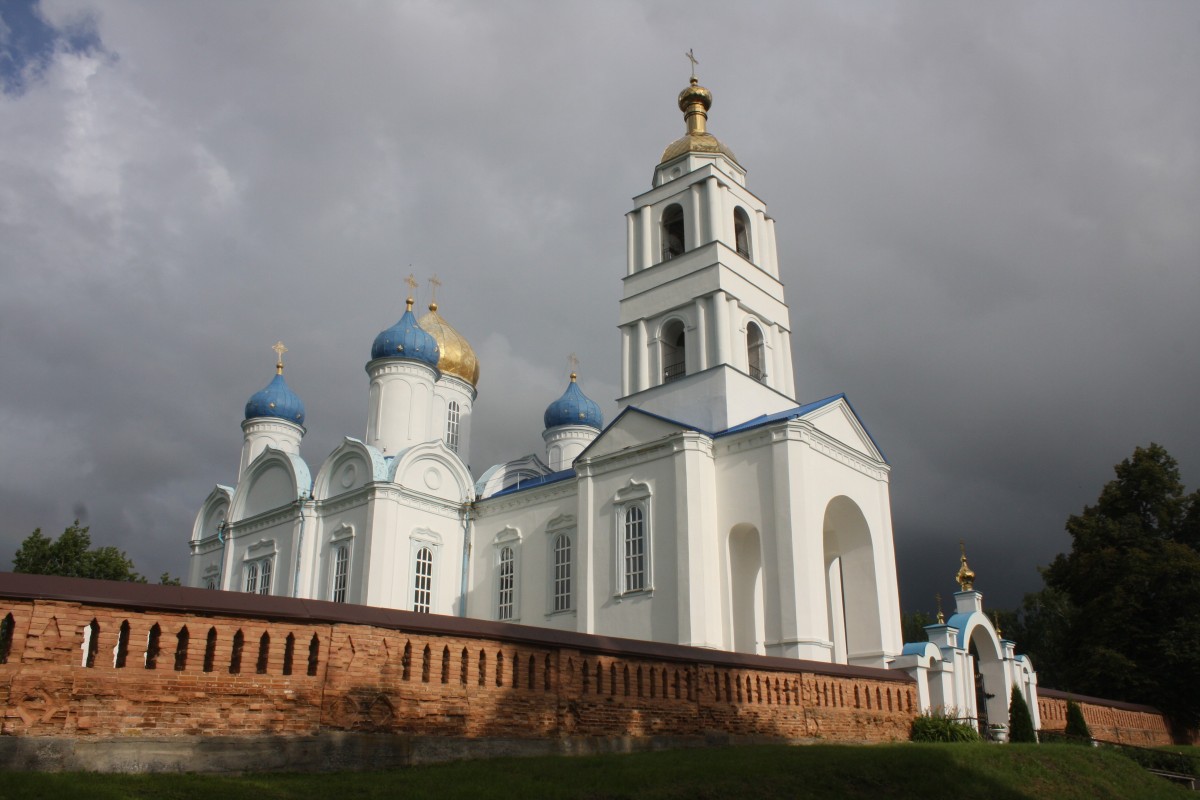 Церковь Рождества Христова, Уланок (Суджанский район, Курская область). фасады