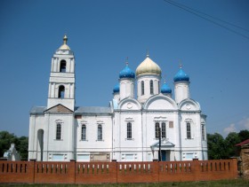 Уланок. Церковь Рождества Христова