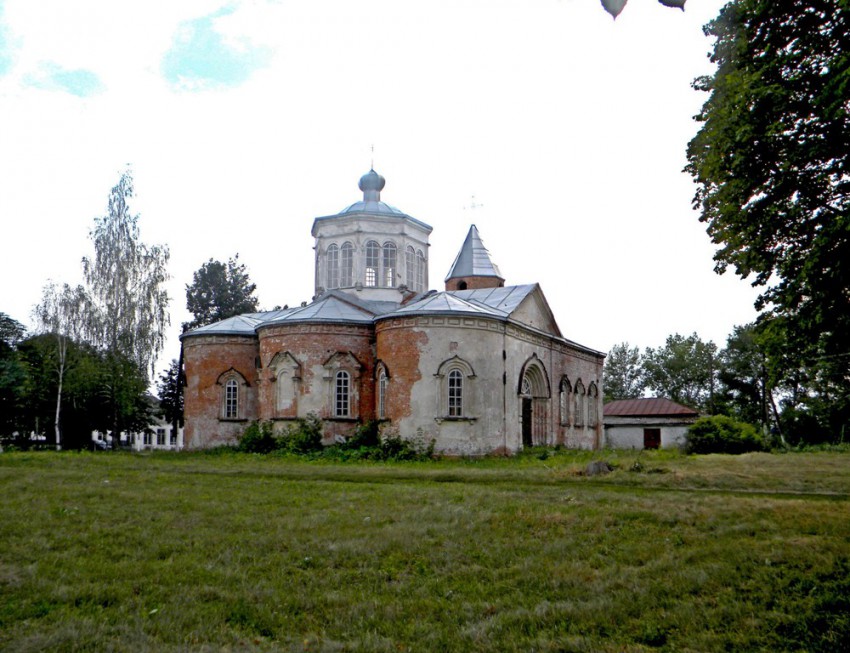 Казачья Локня. Церковь Димитрия Солунского. общий вид в ландшафте