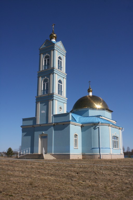 Церковь Смоленской иконы Божией Матери, Ильюшкино (Днепрово) (Новодугинский район, Смоленская область). фасады
