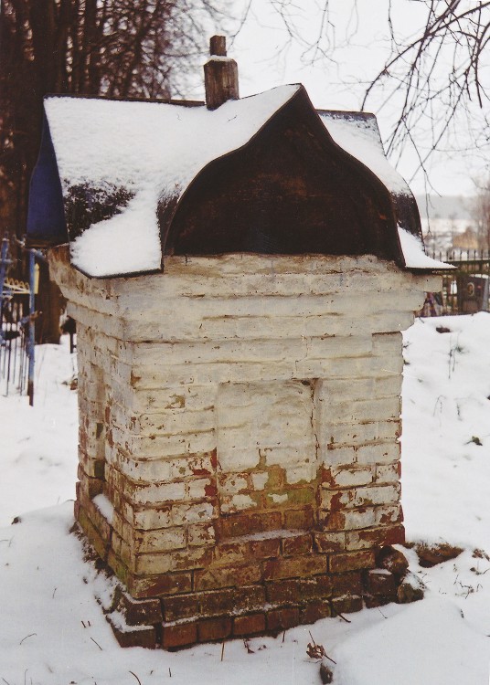 Часовенный столб, Ваулово (Чеховский городской округ, Московская область). фасады