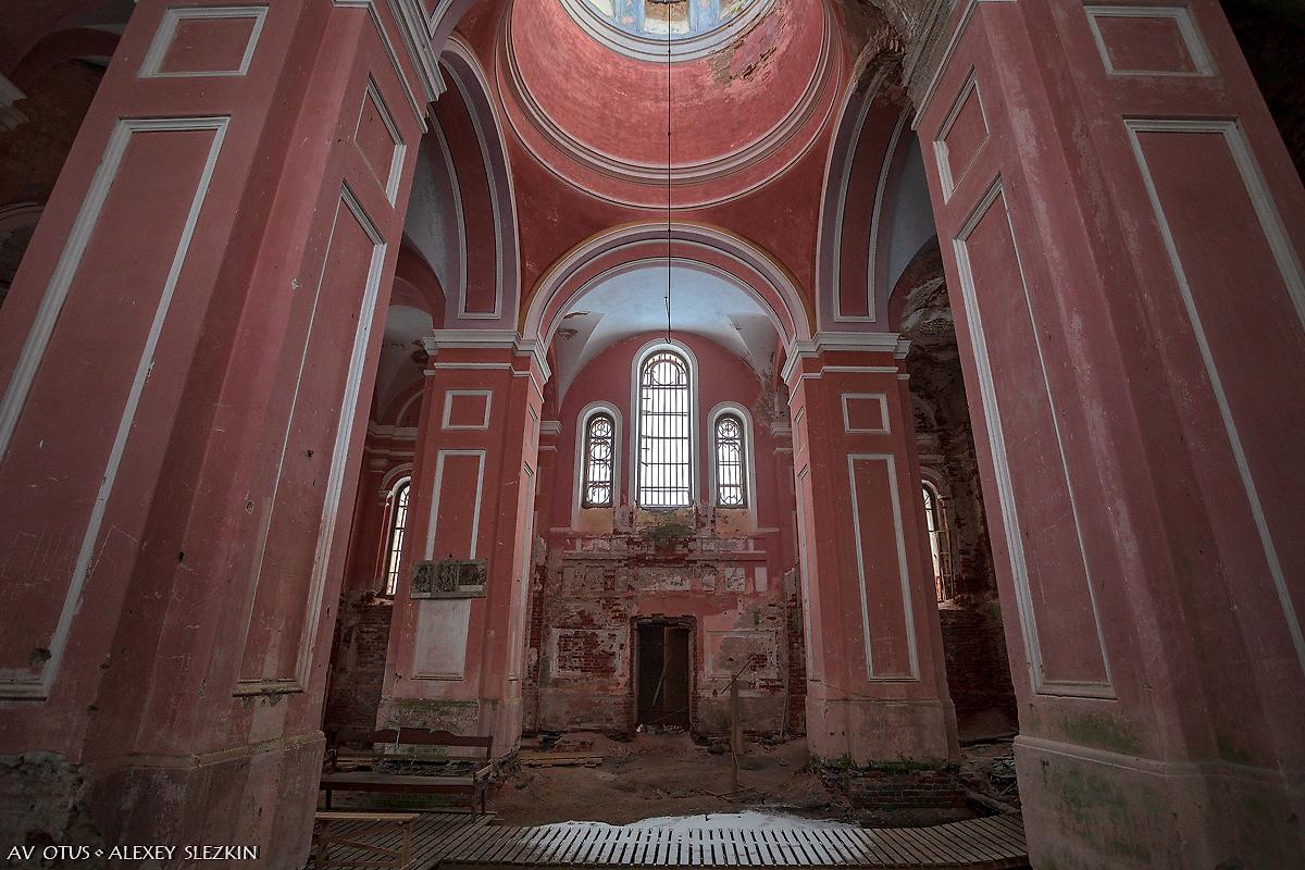 интерьер и убранство. Церковь Троицы Живоначальной, Язвищи (Окуловский район, Новгородская область)