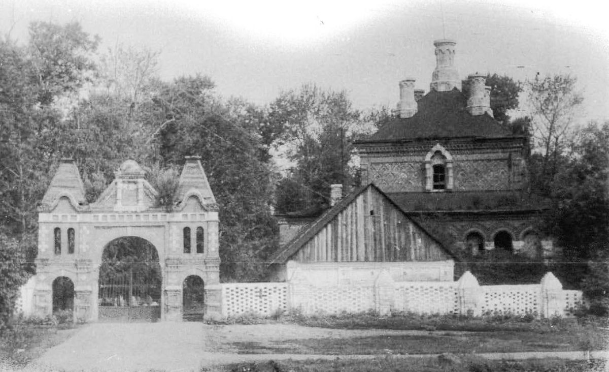 Паспорт памятника истории и культуры СССР, фотограф Шакарвис, архивная фотография. Церковь Всех Святых на Всехсвятском кладбище, Плавск (Плавский район, Тульская область)