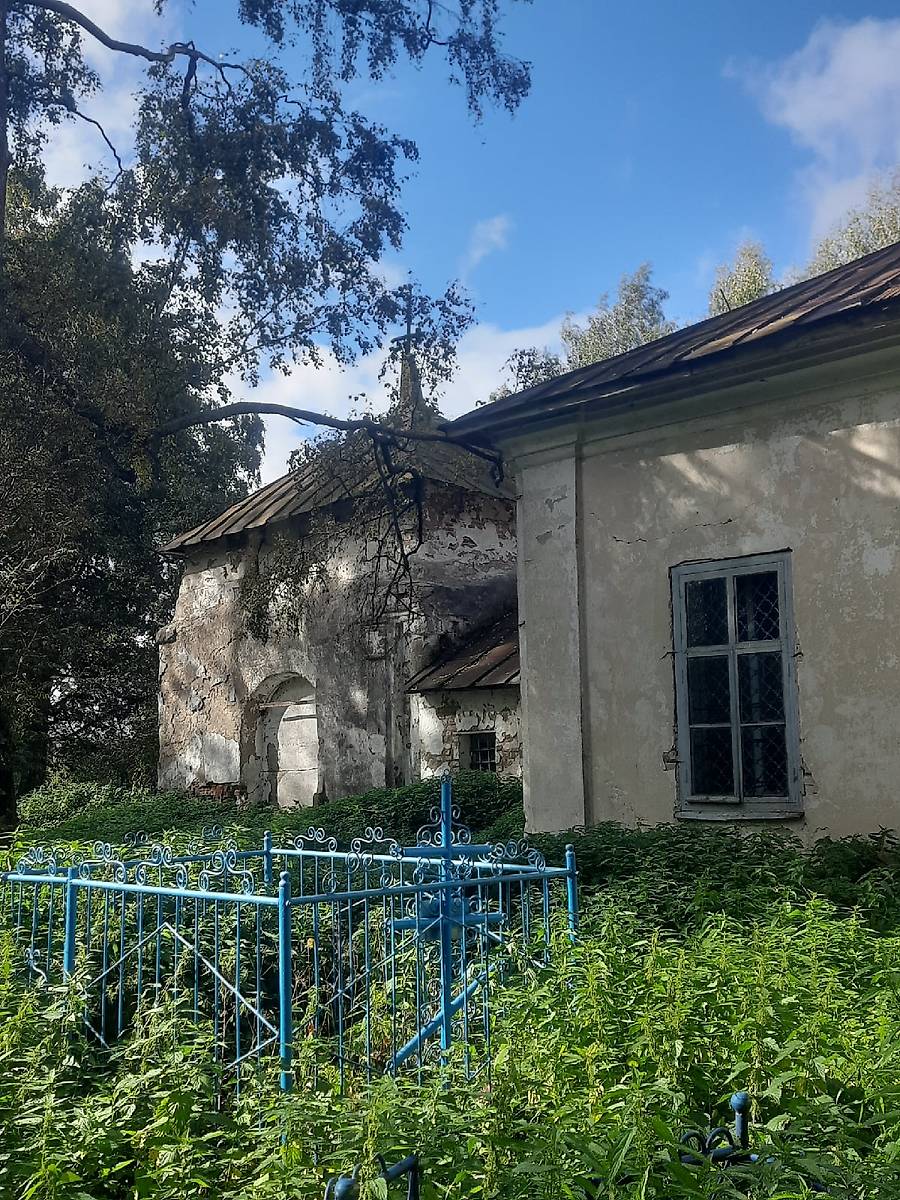 Основание колокольни, архитектурные детали. Церковь Николая Чудотворца, Милюково (Новодугинский район, Смоленская область)