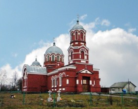 Карпунёвка. Церковь Троицы Живоначальной