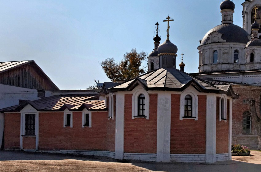 Церковь Усекновения главы Иоанна Предтечи, Ям (Домодедовский городской округ, Московская область). общий вид в ландшафте