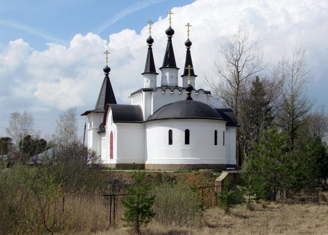 Уваровка. Церковь Серафима Саровского. фасады