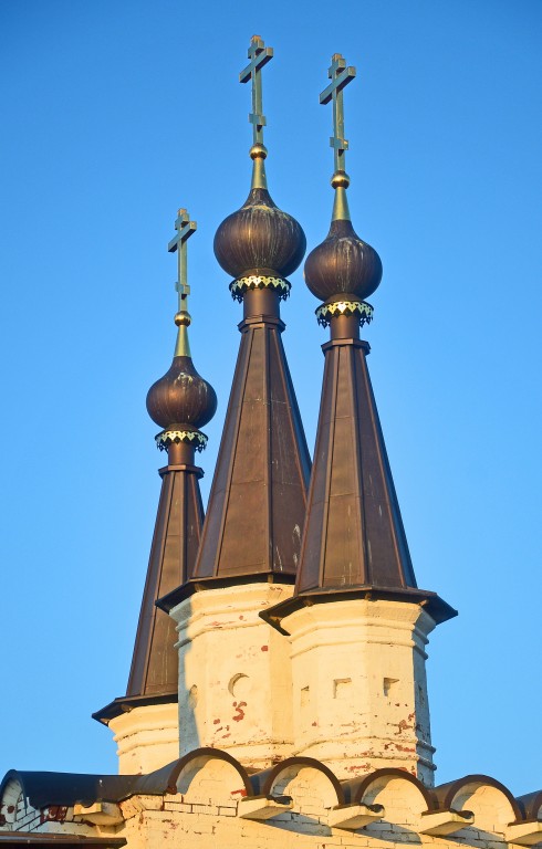 Церковь Серафима Саровского, Уваровка (Можайский городской округ, Московская область). архитектурные детали