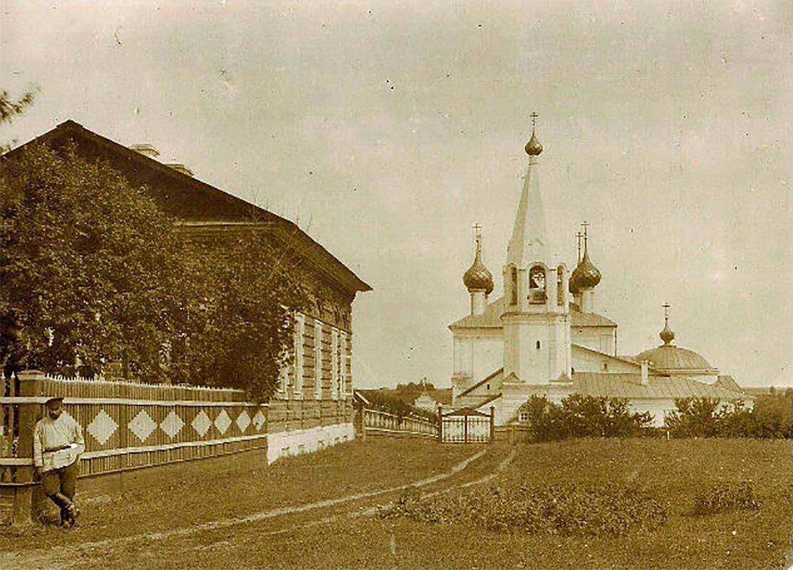Церковь Димитрия Солунского, Стогинское (Гаврилов-Ямский район, Ярославская область). архивная фотография, Фотография церкви Димитрия Солунского, выполненная в 1915-х гг.