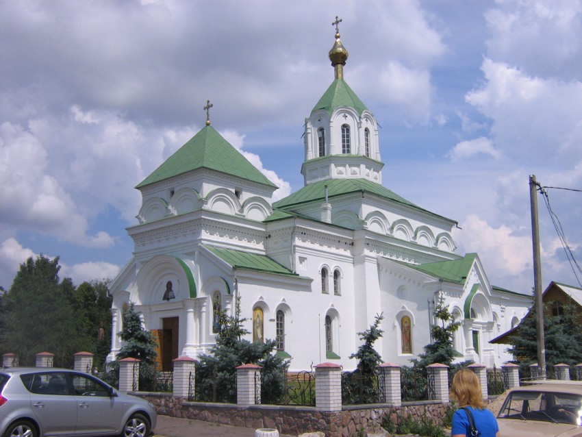 Радомышль. Церковь Николая Чудотворца. общий вид в ландшафте