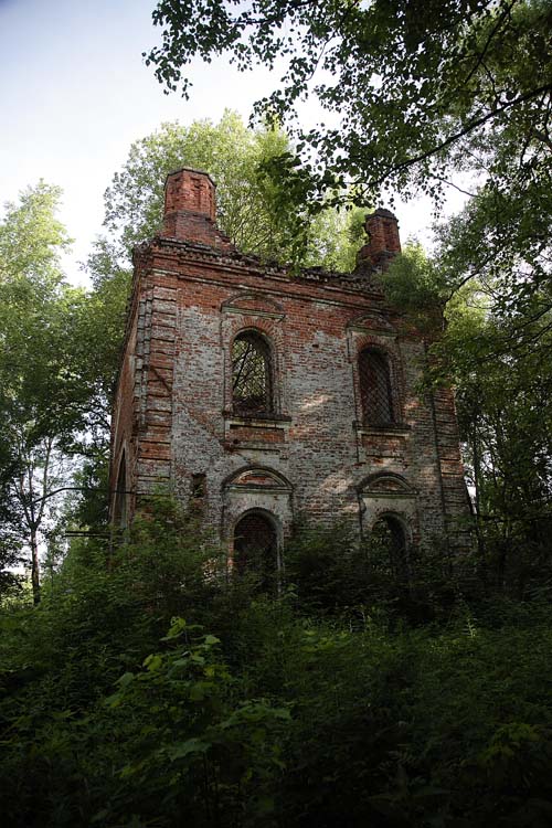 Церковь Троицы Живоначальной, Троицкое, урочище (Борисоглебский район, Ярославская область). фасады