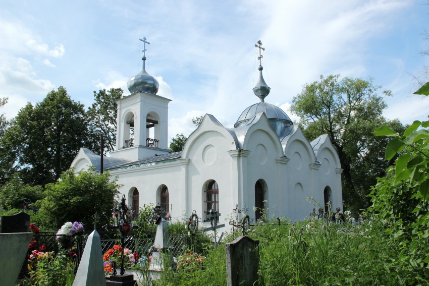 Церковь Сошествия Святого Духа, Богородское (Мышкинский район, Ярославская область). общий вид в ландшафте