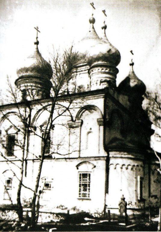 Кремль. Спасо-Преображенский монастырь. Собор Преображения Господня, Вахитовский район (Казань, город, Республика Татарстан). архивная фотография, Снято в конце XIX в. Из книги 