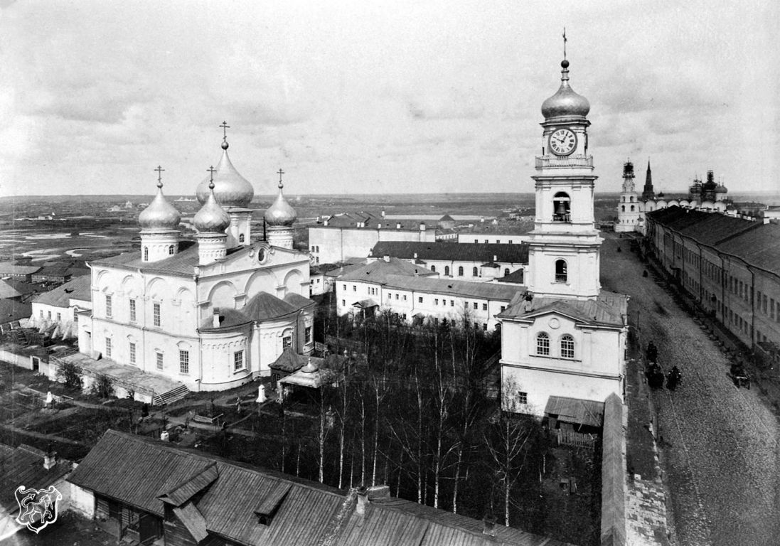 Кремль. Спасо-Преображенский монастырь. Собор Преображения Господня, Вахитовский район (Казань, город, Республика Татарстан). архивная фотография, Фотоснимок кон. ХIХ в. С сайта: Pastvu.com/876790