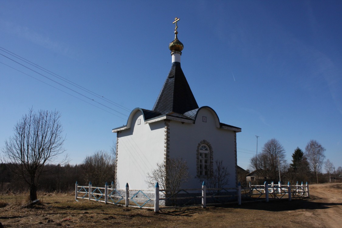 Часовня Анны праведной, Доброе (Угранский район, Смоленская область). фасады
