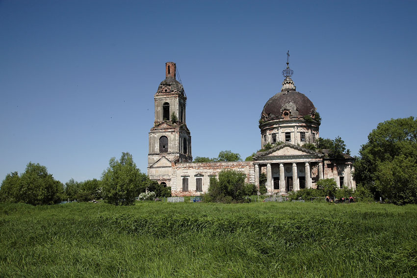 Николо-Топор. Церковь Николая Чудотворца. общий вид в ландшафте