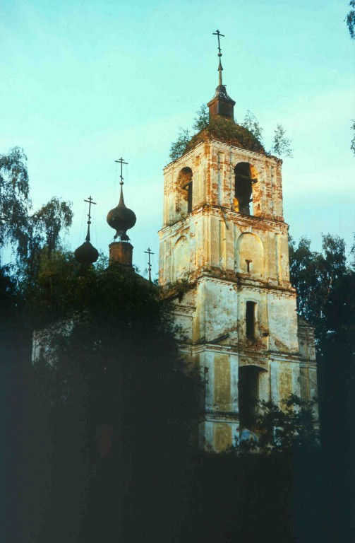 Васильевское, урочище. Церковь Василия Великого. фасады, 1996