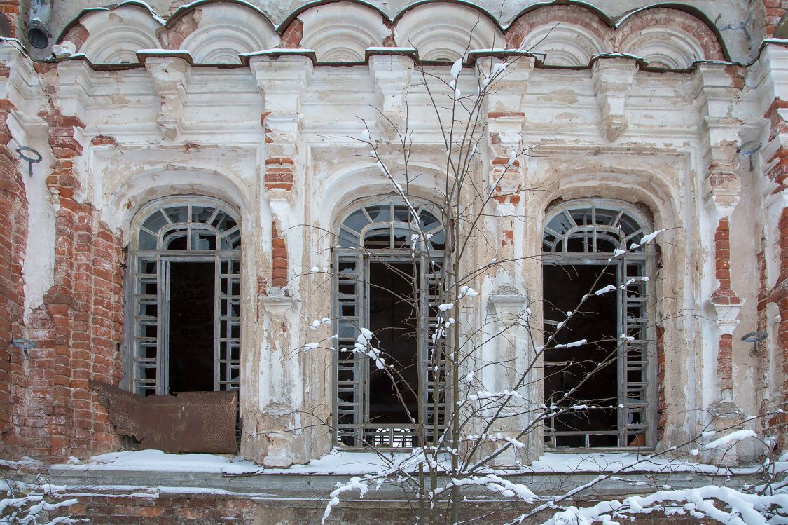 Церковь Казанской иконы Божией Матери, Бакунино (Большесельский район, Ярославская область). архитектурные детали
