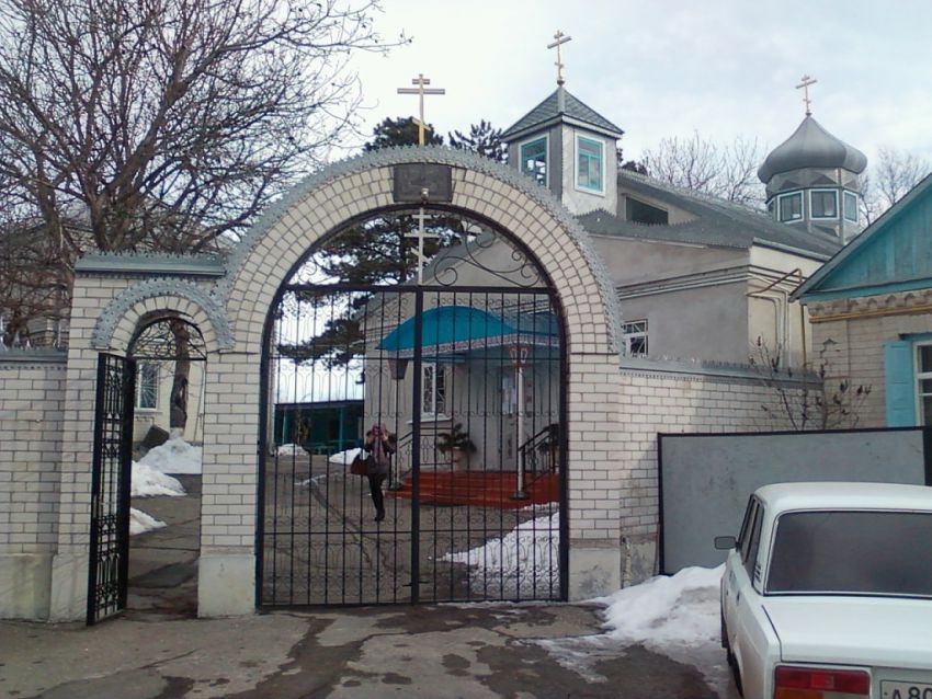 Горячеводский. Церковь Успения Пресвятой Богородицы. художественные фотографии