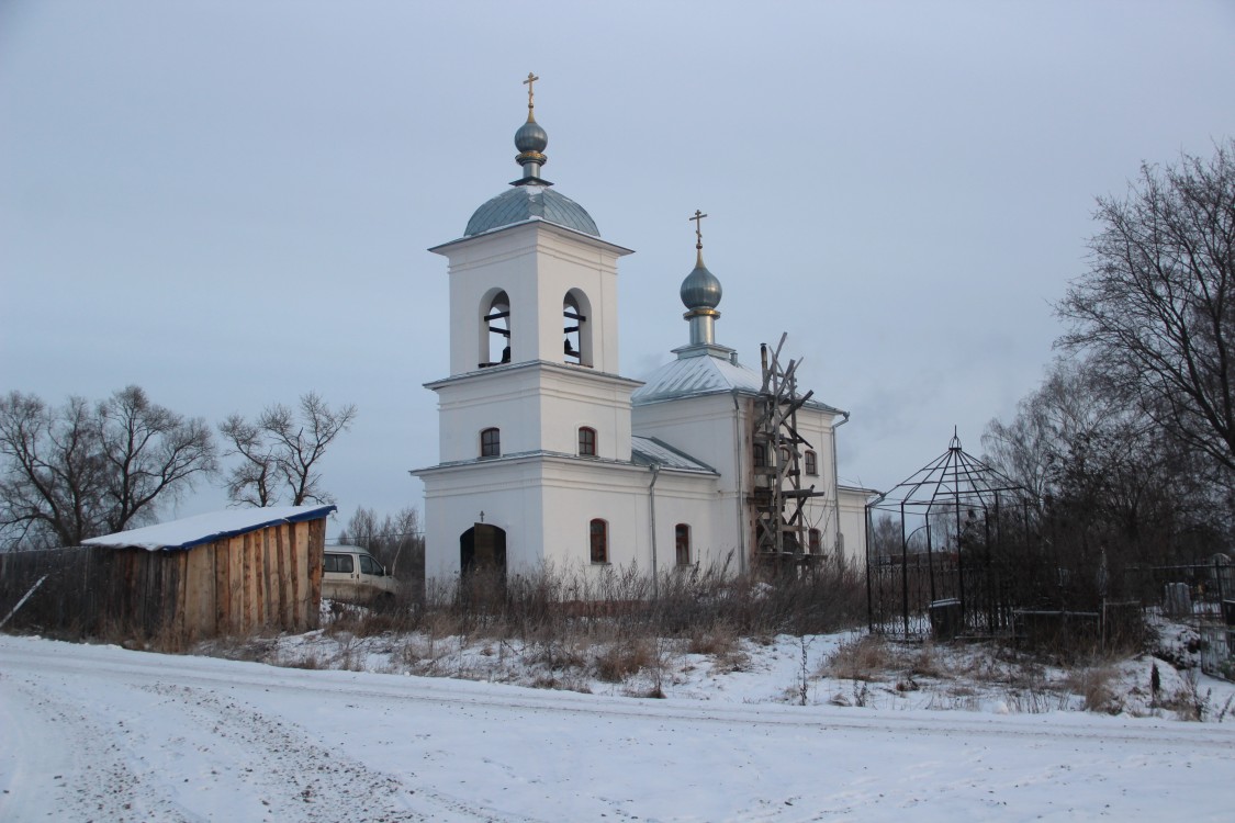 Шурскол. Церковь Илии Пророка. фасады