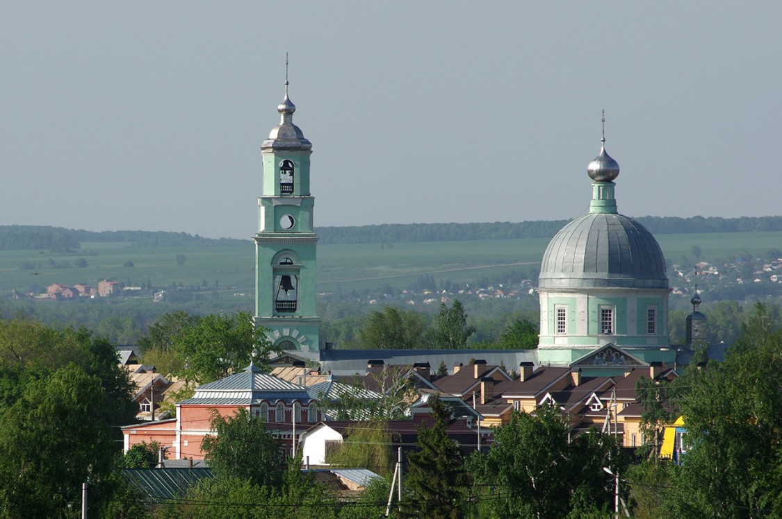 Екатериновка. Церковь Троицы Живоначальной. общий вид в ландшафте