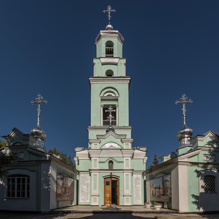 Екатериновка. Церковь Троицы Живоначальной. фасады