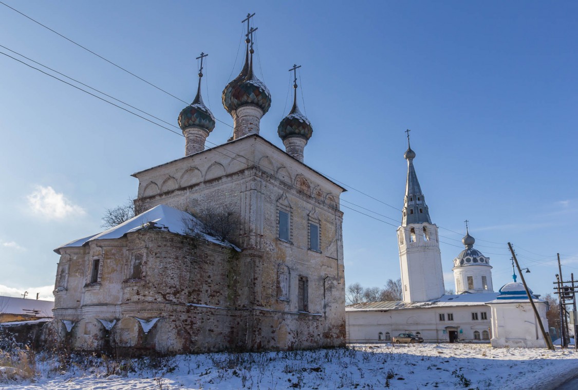 Писцово. Храмовый комплекс. Церкви Рождества Пресвятой Богородицы и Троицы Живоначальной. фасады