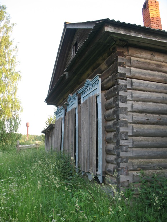 Церковь Серафима Саровского, Логово, урочище (Красногорский район, Республика Удмуртия). фасады