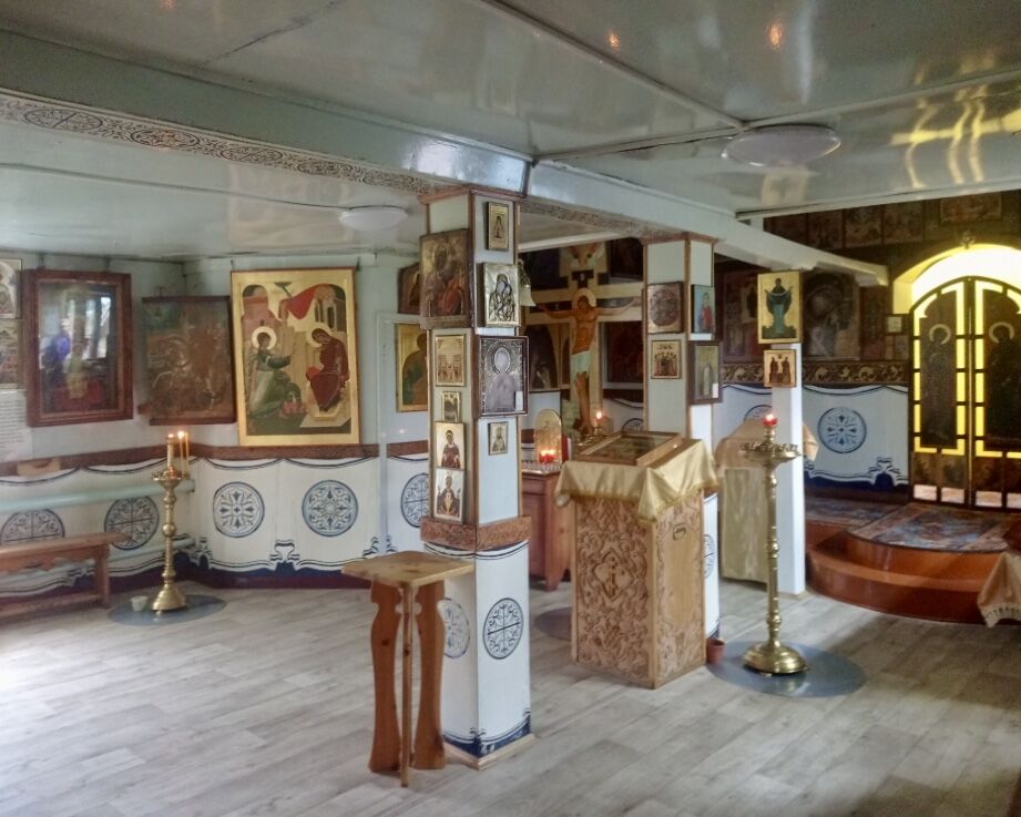 Церковь Покрова Пресвятой Богородицы, Усть-Кокса (Усть-Коксинский район, Республика Алтай). интерьер и убранство